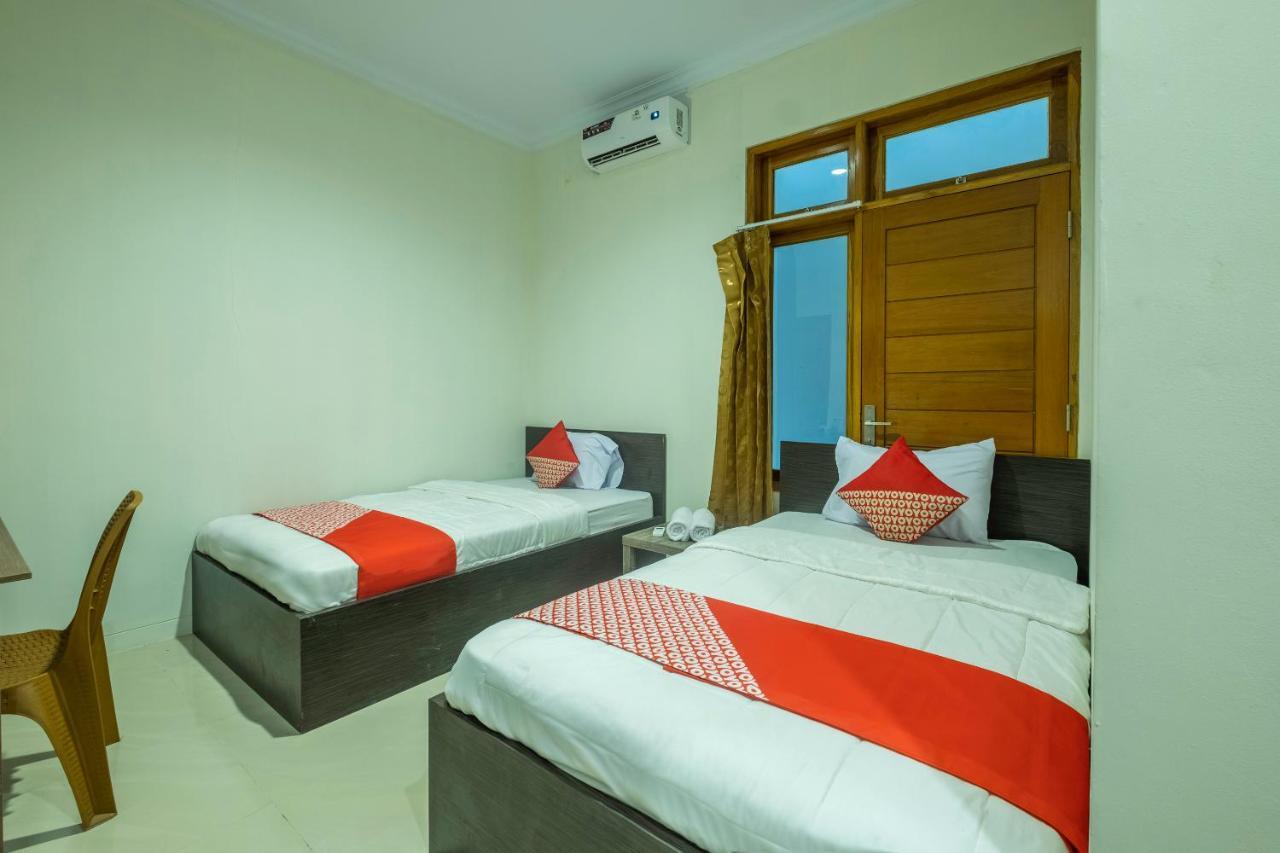Hotel Oyo 2259 Zleepy Ks Tubun à Cirebon Extérieur photo