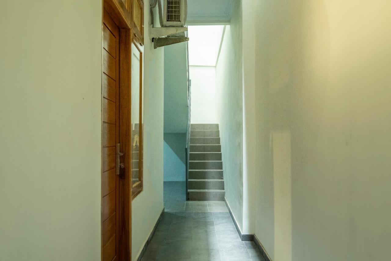 Hotel Oyo 2259 Zleepy Ks Tubun à Cirebon Extérieur photo