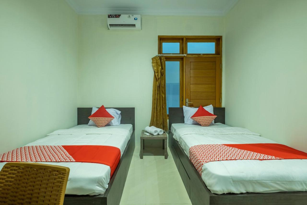 Hotel Oyo 2259 Zleepy Ks Tubun à Cirebon Extérieur photo