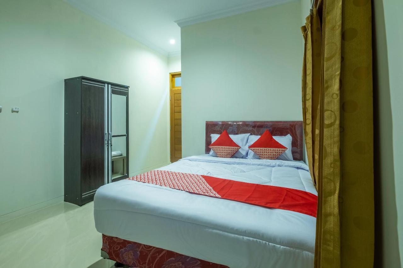 Hotel Oyo 2259 Zleepy Ks Tubun à Cirebon Extérieur photo
